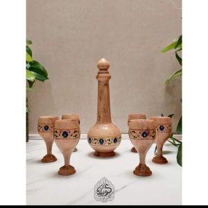 تنگ و جام چوبی منقوش