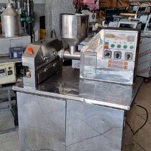سیخ گیر کباب کارکرده سرویس شده ( کوبیده زن کباب زن سیخگیر )