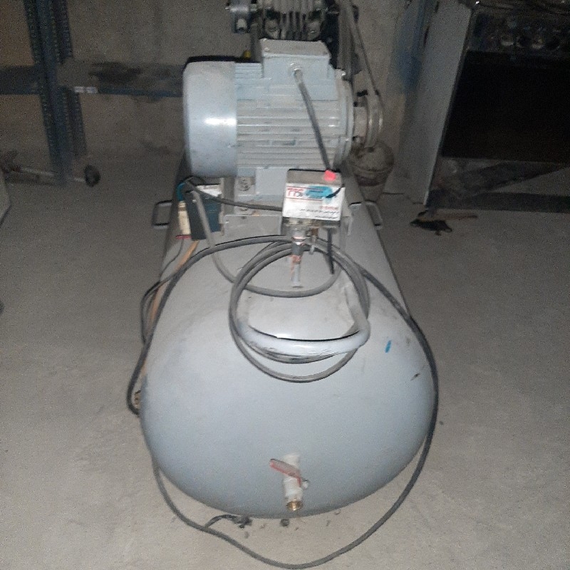 کمپرسور پیستونی ۳۵۰ لیتری