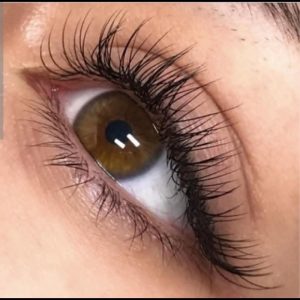 آموزش تخصصی اکستنشن و کاشت مژه