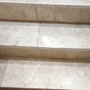 سنگ تراشی دستی و تیشه بادی