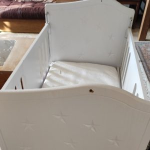 تخت گهواره ای کودک
