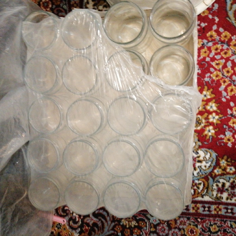 ظرف شیشه ای