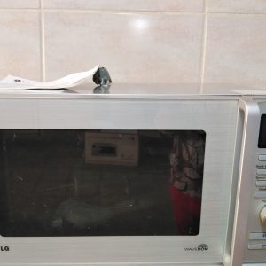 ماکروویو و گریل ال جی در حد صفر