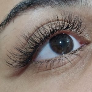 خدمات مژه