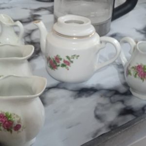 ظروف چینی گل محمدی