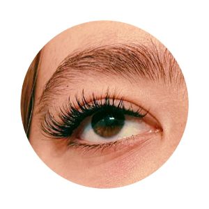 خدمات مژه و لیفت و لمینیت مژه و ابرو