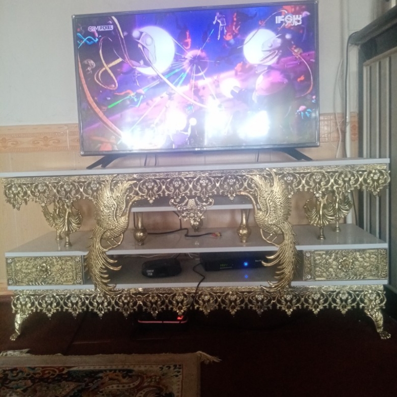 میز تلویزیون برنز