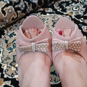 تعدادی کفش سایز ۳۹  نونو هستن