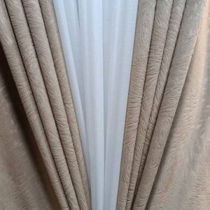 پرده مخمل طرح دار