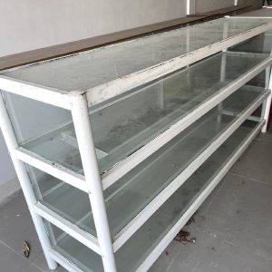 ویترین پیشخوان