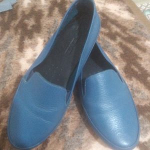 کفش چرم ابی