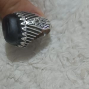 انگشتر نقره با نگین عقیق