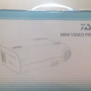 ویدیو پرژکتور  yaberهمراه پرده نمایش