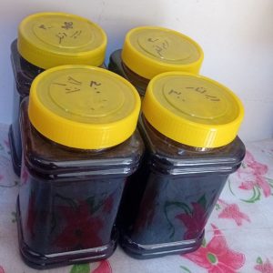 رب انار طبیعیو ادویه جات خوشمزه موجود
