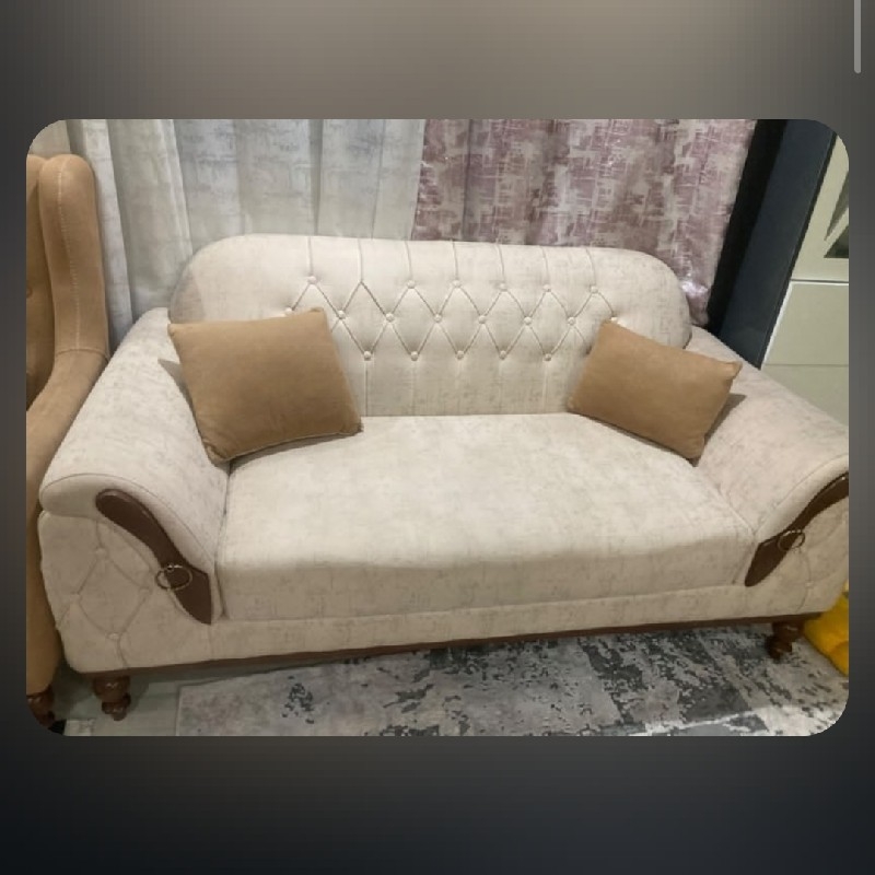 مبل سه نفره
