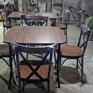 میزوصندلی لهستانی